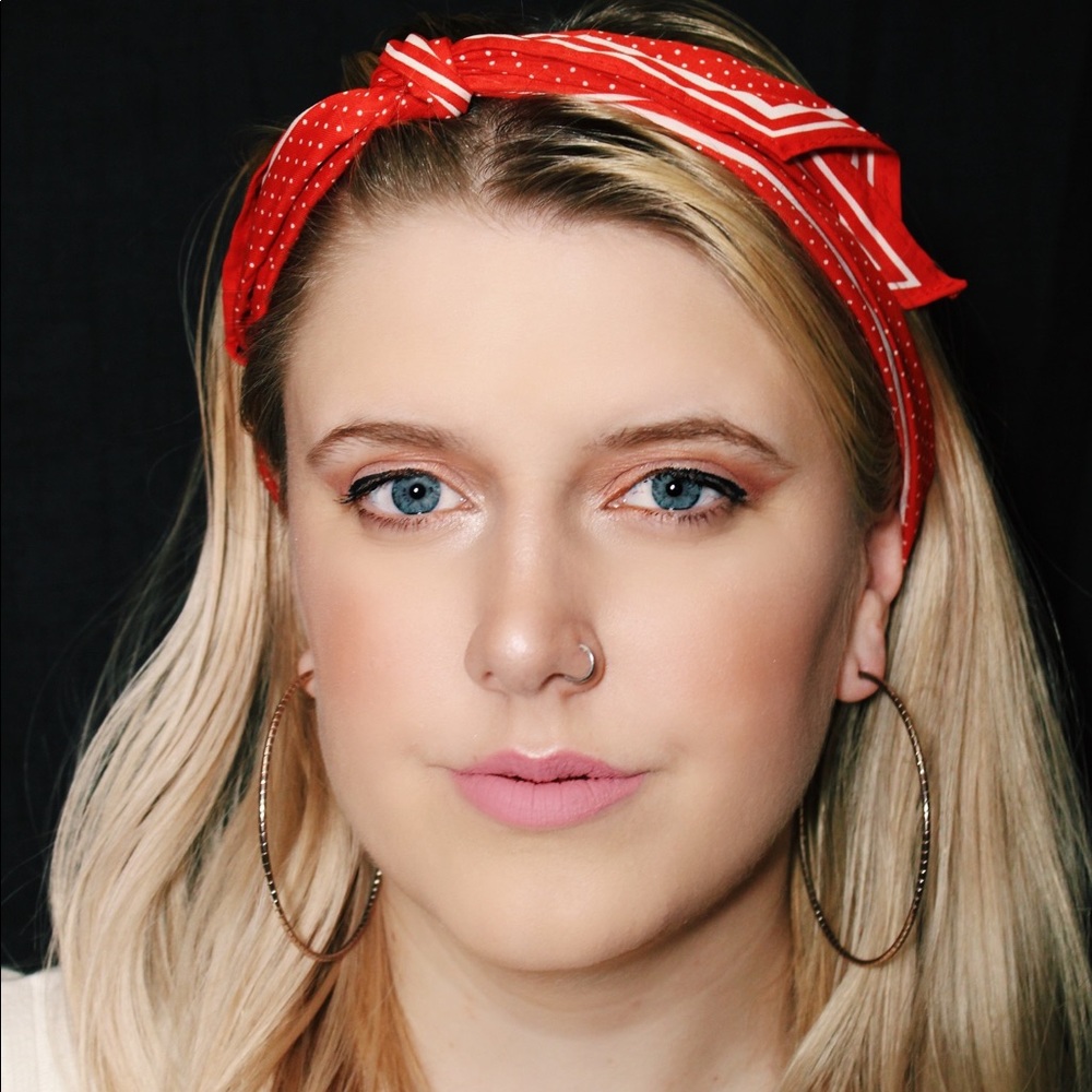 Meet your Posher, Sally